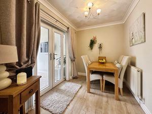 Dining Room- click for photo gallery